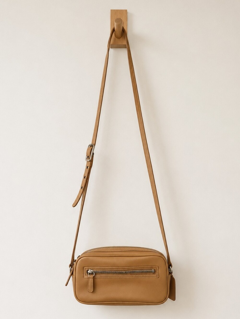 Coach Legacy West Tan Leather Camera Crossbody Bag,  Glove-Tanned, Style‎ 9589
